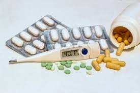 Ești răcit și ai gripă? Mergi la farmacie pentru E-uri, sare, zahăr sau medicamente ?