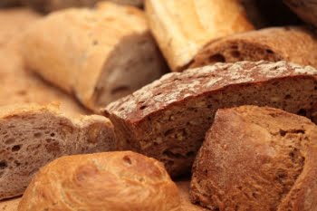Câți aditivi găsim în pâinea integrală?
