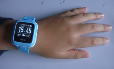 Smartwatch pentru copii, retras de pe piaţă de Comisia Europeană, pe motive de securitate