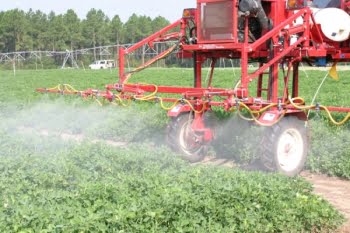 O procedură de aprobare a pesticidelor mai transparentă