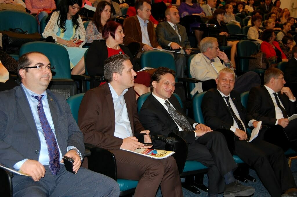 George Ivascu - Educatia Europeana si Consumatorul Roman de Educatie - InfoCons - Protectia Consumatorilor - Protectia Consumatorului George Ivascu - Educatia Europeana si Consumatorul Roman de Educatie - InfoCons - Protectia Consumatorilor - Protectia Consumatorului