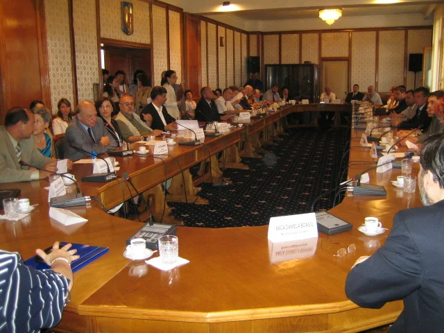 InfoCons - Protectia Consumatorilor - Protectia Consumatorului - Eveniment privind semnarea protocolului cadru de infiintare a grupului de lucru pentru Proprietate Intelectuala la sediul Parchetului General de pe langa Inalta Curte de Casatie si Justitie a Romaniei