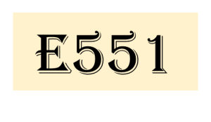 E551