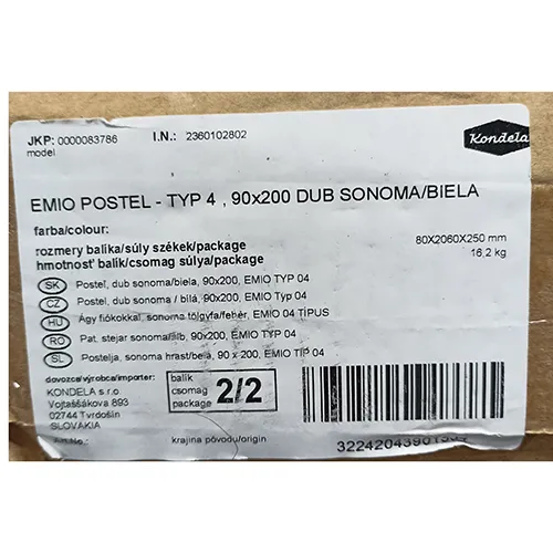 Pat de o persoană cu spațiu de depozitare de 90x200 cm. Versiunea color a patului este sonoma stejar/alb, realizat din material lemnos laminat mat. Patul este livrat fără cadru și fără saltea. Produs vândut online, în special prin intermediul https://www.kondela.sk.