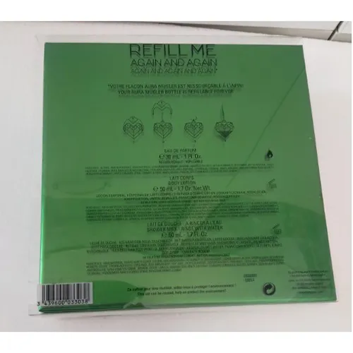 Set de cosmetice cadou constând dintr-un parfum (30 ml), o loțiune de corp (50 ml) și un gel de duș (50 ml).