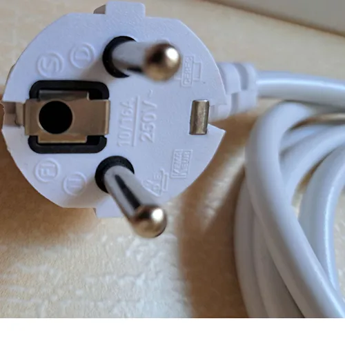 POWER STRIP (LUFEIS) - Extension lead