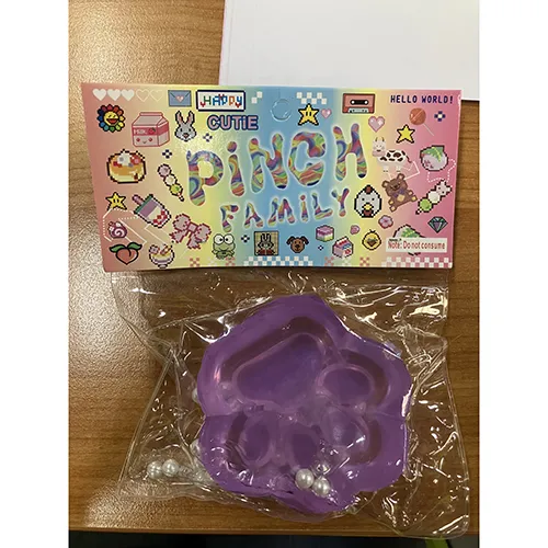 Strângeți jucăria cu margele. Produs vândut online, în special prin TEMU (Identificator unic: 601099857731714).