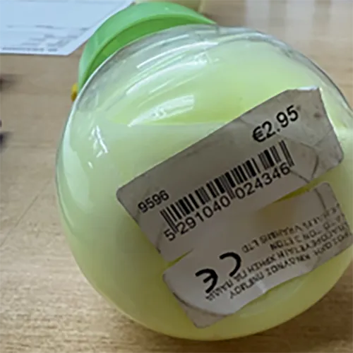 Mâzgă de jucărie.