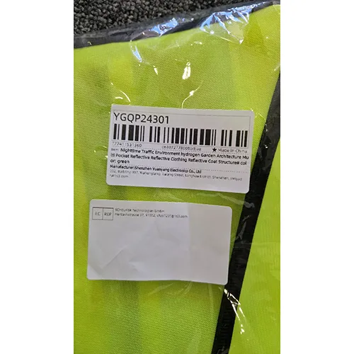 Vestă de siguranță galbenă. Produs vândut online, în special prin intermediul AliExpress (Numărul produsului: 1005008481912781).