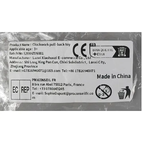 Jucărie de plastic Wind-up, în formă de cerb verde și un șoarece galben.