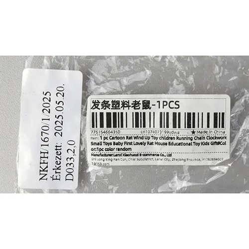 Jucărie de plastic Wind-up, în formă de cerb verde și un șoarece galben.