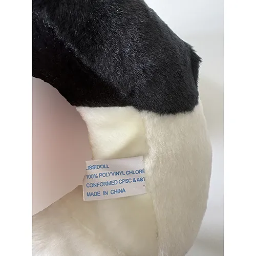 Jucărie moale în formă de panda.