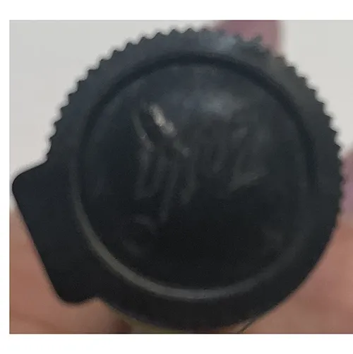 Produs de fumat pe bază de plante, rulat într-o formă de țigară (articulată). 10-OH-HHC. Produs vândut online, în special prin intermediul heavenshaze.com.