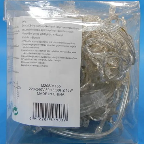 Lanț de iluminat decorativ extensibil, 205 cm x 155 cm, în formă de perdea. Date tehnice: 220-240 V; 50Hz/60Hz; 13 W, clasa 0.