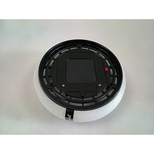 Minge de plastic acționată de baterie cu un inel de spumă. Produs vândut online, în special prin intermediul www.alza.sk.