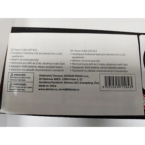 Minge de plastic acționată de baterie cu un inel de spumă. Produs vândut online, în special prin intermediul www.alza.sk.