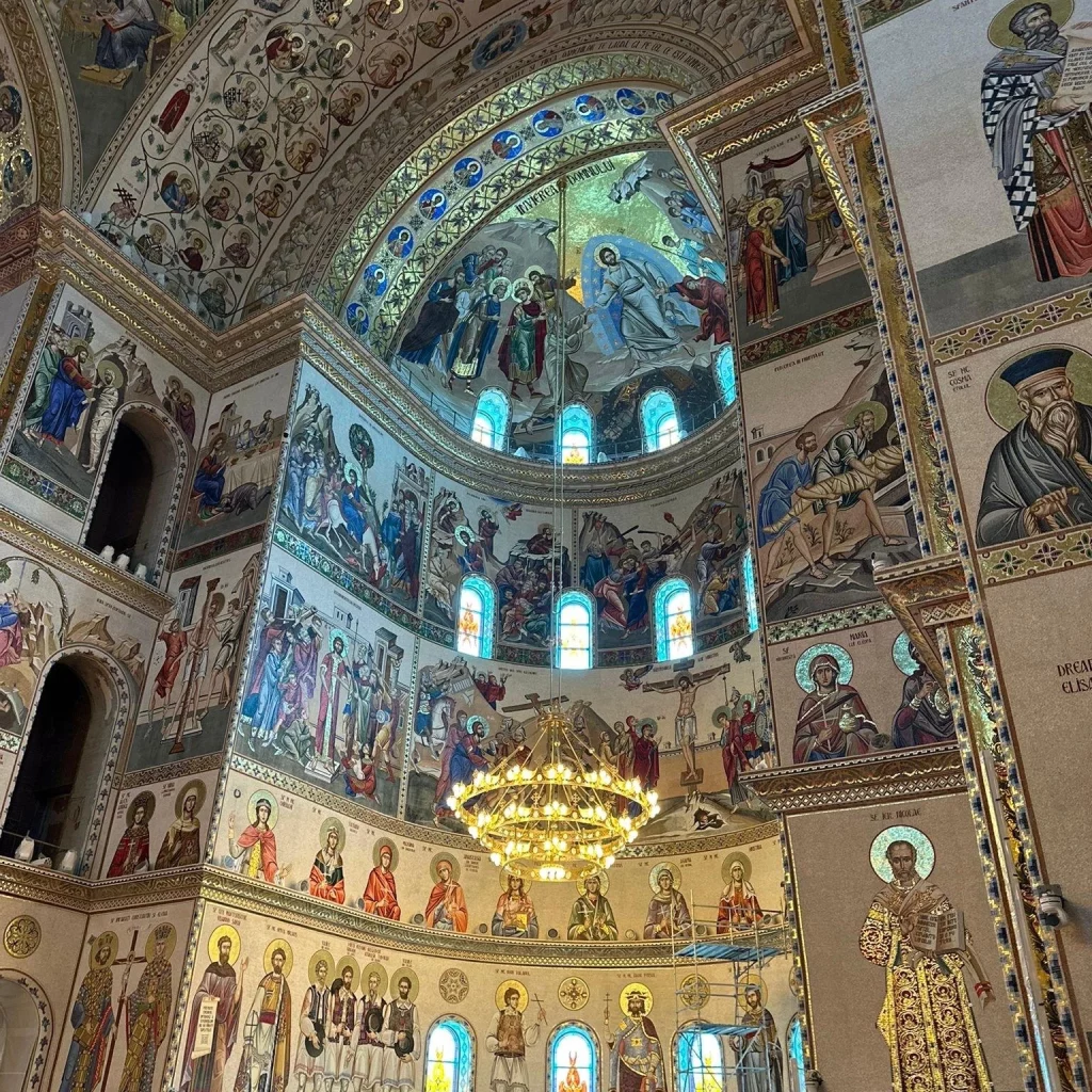 Au mai rămas 6 zile până la Sfințirea Catedralei Naționale – InfoCons Protecția Consumatorului îți prezintă datele tehnice pentru Catedrala Mântuirii Neamului