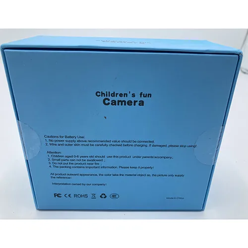 Camera pentru copii cu cablu USB. Produs v&acirc;ndut online, &icirc;n special prin intermediul Shein.