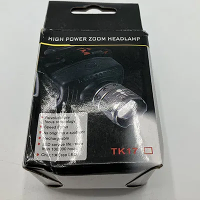 Far negru din plastic dur cu curea textilă. Produs v&acirc;ndut online, &icirc;n special prin intermediul Garderoben.se.