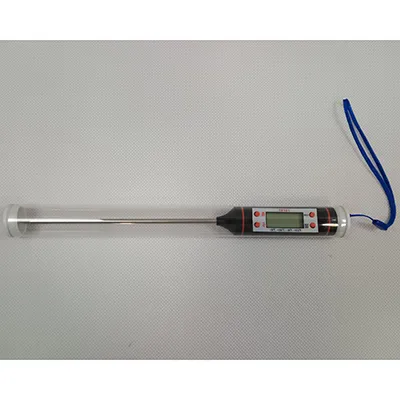 Termometru digital cu afișaj LCD și patru butoane roșii. Produs v&acirc;ndut online, &icirc;n special prin intermediul www.nay.sk.