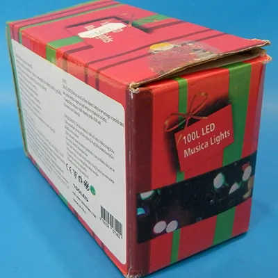 Lanț de iluminat decorativ &icirc;n formă de șir, cu o unitate intermitentă cu 8 funcții și cu o priză pentru extinderea lanțului de iluminat cu membri suplimentari. Date tehnice: 220-240 V, 50Hz/60Hz, 11 W, clasa 0.