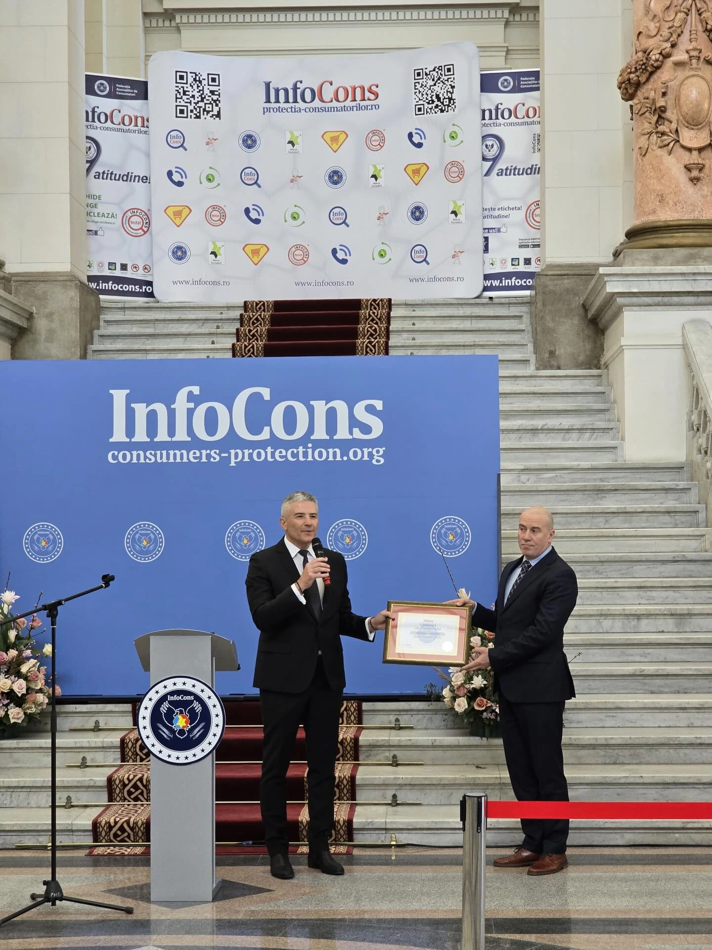 Diploma de &Icirc;ncredere pentru domnului Demeter Andr&aacute;s Istv&aacute;n, Ministrul Culturii la evenimentul dedicat Zilei Mondiale a Drepturilor Consumatorilor și Zilei Mondiale a Proprietății Intelectuale &ndash; InfoCons Protecția Consumatorilor