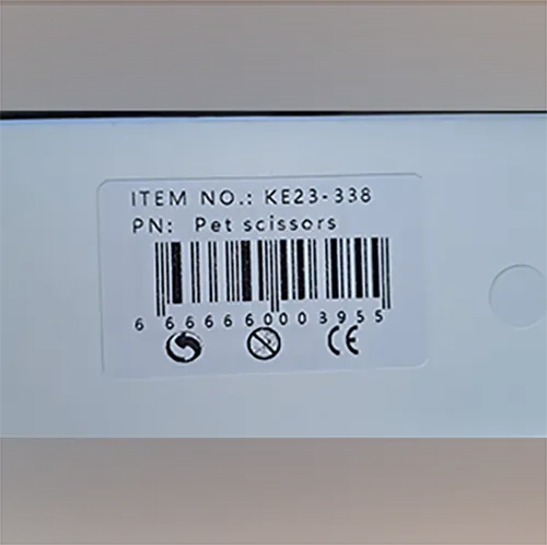 Aparat de tuns pentru păr, destinat animalelor de companie, care conține o baterie Li-ion încorporată,