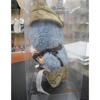 Jucărie moale cu un inel cu cheie în formă de monstru Labubu.