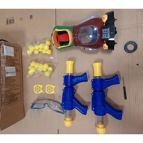 Joc de fotografiere cu o țintă în mișcare folosind gloanțe de spumă galbenă și două lansatoare cu piston de mână-compresie. Ținta, o rață pe roți, este folosită pentru a îmbunătăți precizia de fotografiere. Aripile raței se deschid pentru a dezvălui o lumină constând dintr-un LED roșu pe de o parte și un LED albastru pe de altă parte. Produs vândut online, în special prin intermediul AliExpress (identificator de produs: 393836f165)