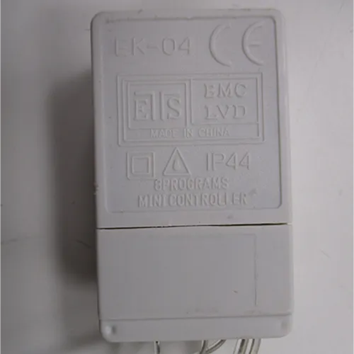 Lanț de iluminat cu descrierea comercială: 3x2 lumini mari de perdea - alb cald. Produs v&acirc;ndut online, &icirc;n special prin intermediul AliExpress (identificatori unici de produs: 1005005492407907, 12000033434560208).