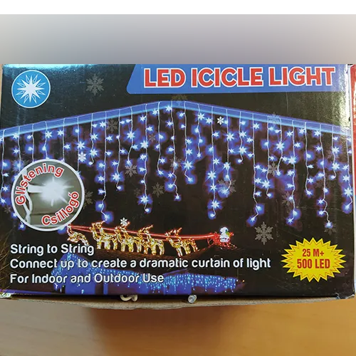 Șir de lumină decorativ în stil Icicle cu 500 de LED-uri multicolore, cablaj izolat alb și un conector end-to-end pentru conexiune de serie extensibilă.
