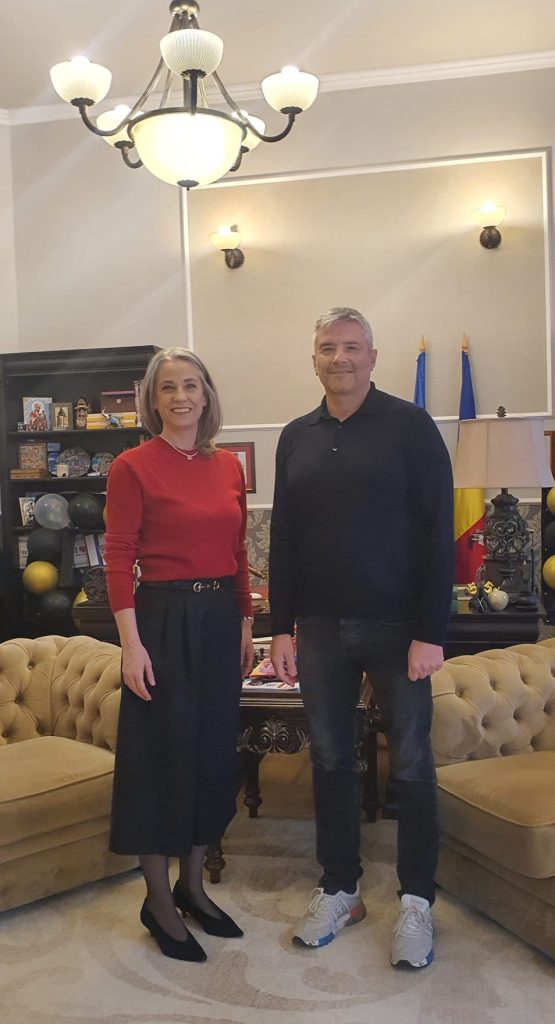 InfoCons Protecția Consumatorilor și Colegiul Fizioterapeuților din România au semnat un Protocol de Colaborare !