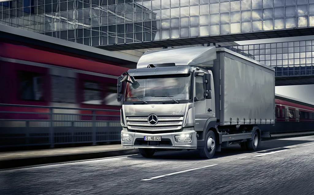 Mercedes-Benz - Camion
