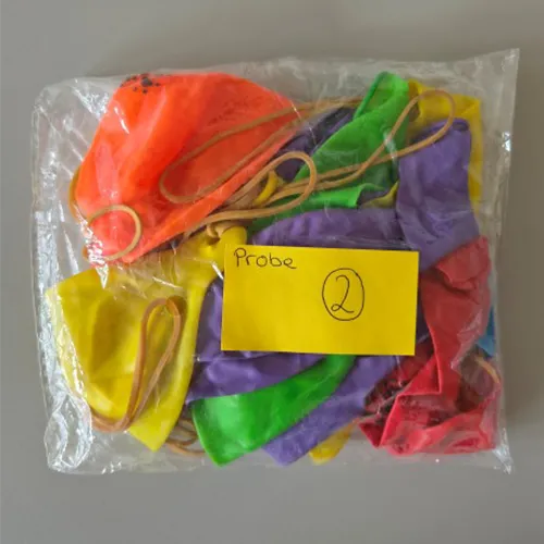 Pachet de 12 baloane din latex &icirc;n diferite culori.
