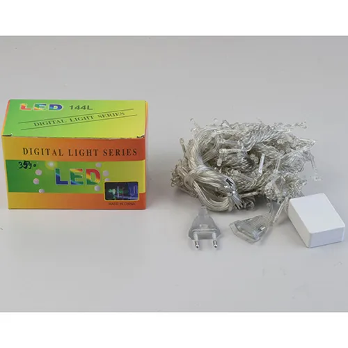 Lanț de iluminat de Crăciun, conectat la rețea, cu un cablu transparent, 144 de lumini LED și o cutie de control albă. Dispozitivul este echipat cu un minicontroler EK-04 model 8-program. Date tehnice: Aparat de 220 V, clasa a II-a.