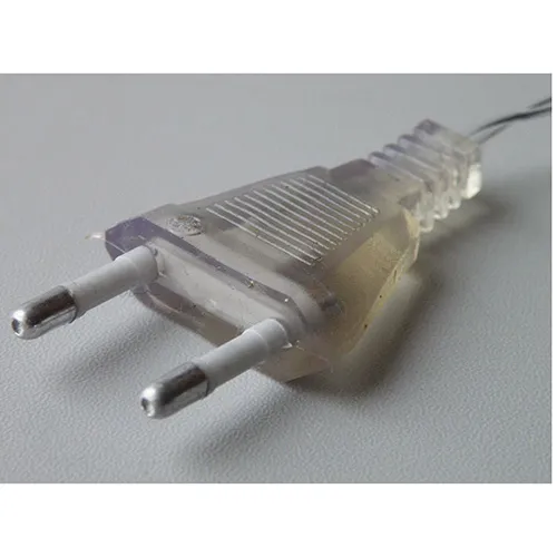 Lanț de iluminat cu LED-uri de Crăciun alimentat la rețea, &icirc;n formă de stea cu cinci colțuri, echipat cu o cutie de control albă cu 8 funcții și o priză de conectare &icirc;n serie. Date tehnice: 220 V.