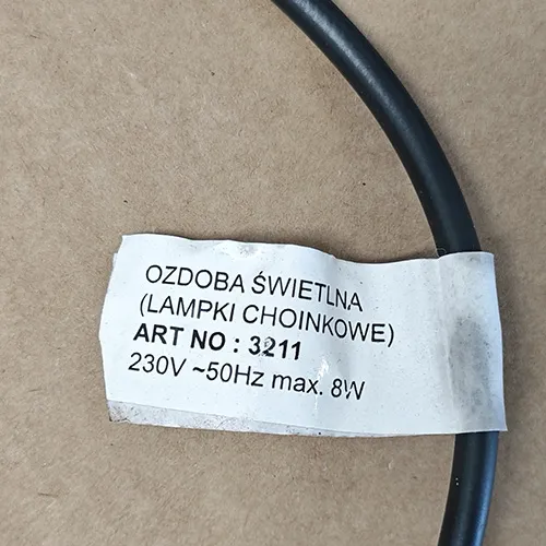 Lanț de iluminat, destinat interconectării, care conține 200 de surse de lumină cu LED-uri ne&icirc;nlocuibile.
