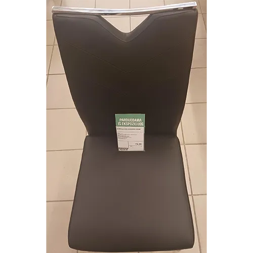 Scaun cu cadru metalic, scaun căptușit și spătar acoperit cu piele artificială. Cadru pentru picioare din tuburi metalice cu diametrul de 25 mm, picioare din plastic cu diametrul de 19 mm în partea de jos. Scaunul este atașat cu M6, spătarul cu șuruburi M8. Dimensiuni: 450 × 445 × 1010 mm, înălțimea scaunului 475 mm. Greutate 6,9 kg.