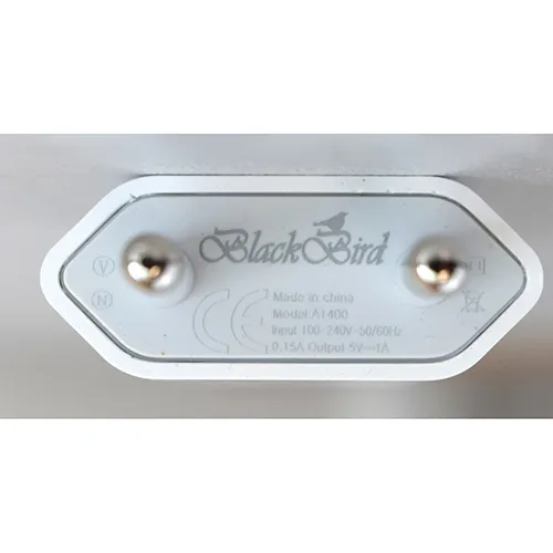Blackbird - &Icirc;ncărcător USB