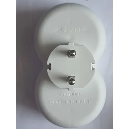Far - Adaptor cu mufă dublă