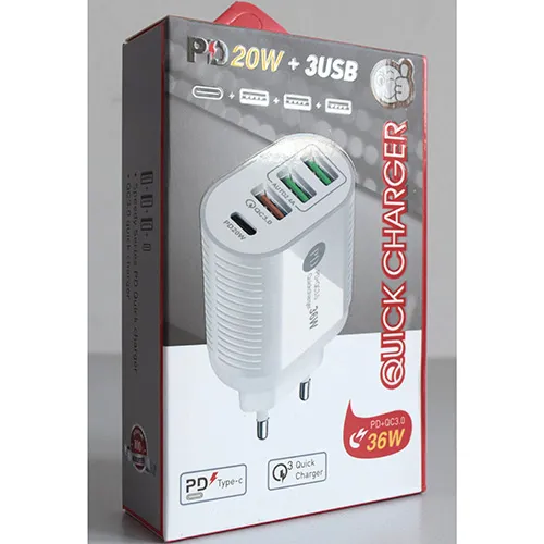 Încărcător USB din plastic alb integrat cu o mufă europeană, cu trei porturi USB de tip A și un port USB de tip C pe interfața frontală.