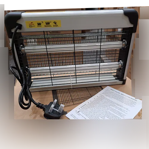 Lampă electrică de ucidere a insectelor UV, furnizată cu cablu de alimentare și priză.