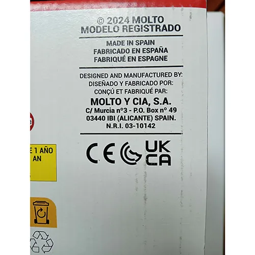 Jucărie din plastic &icirc;n formă de broască țestoasă, cu deschideri de diferite forme geometrice și butoane galbene deasupra care activează sunetele. Jucăria funcționează cu baterii.
