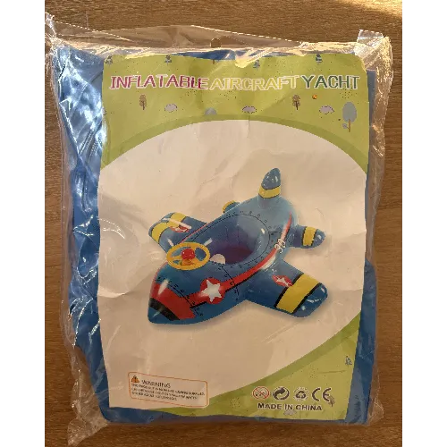 Scaun de &icirc;not gonflabil albastru &icirc;n formă de avion cu volan