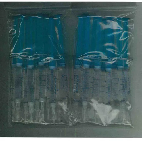 Set de 20 pipete de 3 ml fiecare conțin&acirc;nd gel de albire a dinților.