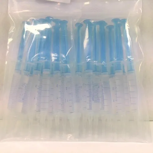 Set de 20 pipete de 3 ml fiecare conțin&acirc;nd gel de albire a dinților.